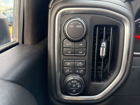 Used 2022 Chevrolet Silverado 3500 High Country image 38