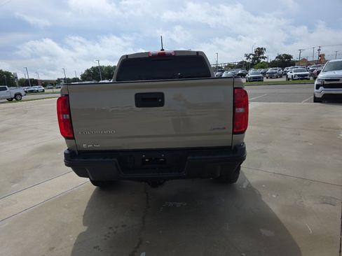 Used 2022 Chevrolet Colorado ZR2 AWD/4WD image 19