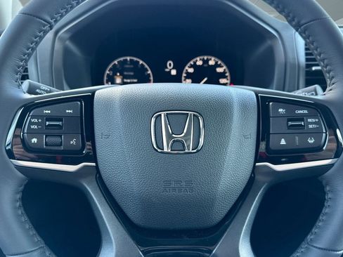 New 2026 Honda Odyssey Touring image 15