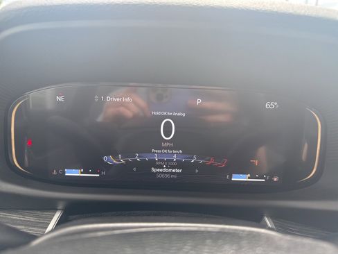 Used 2022 Jeep Wagoneer Series III w/ Premium Group I image 36