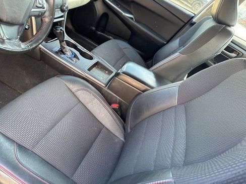 Used 2017 Toyota Camry SE image 58