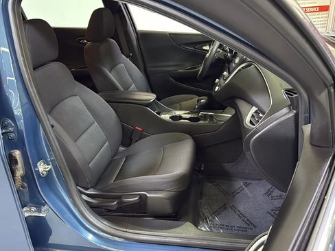 Used 2024 Chevrolet Malibu LT image 15