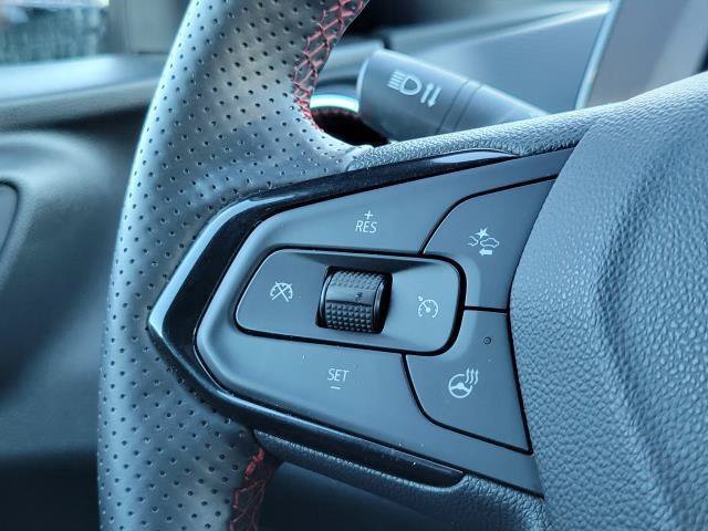 Used 2025 Chevrolet Trax RS w/ Driver Confidence Package FWD image 19