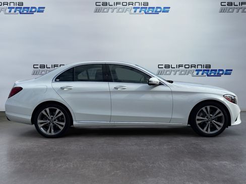 Used 2019 Mercedes-Benz C 300 Sedan w/ Premium Package image 4
