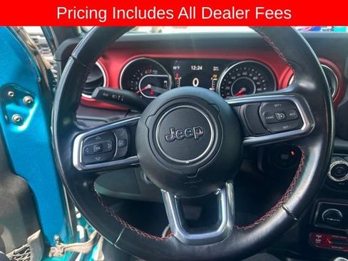 Used 2020 Jeep Wrangler Unlimited Rubicon w/ LED Lighting Group AWD/4WD image 3