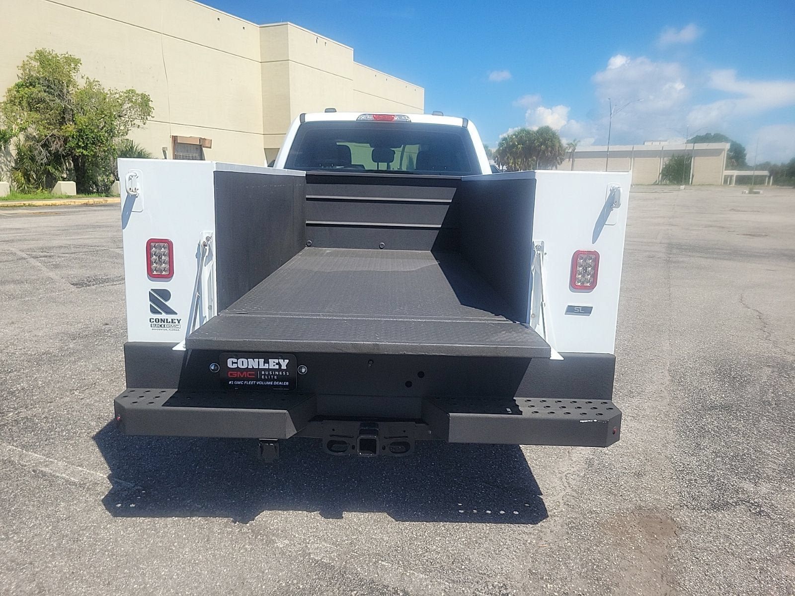 Used 2023 Ford F250 XL w/ XL Chrome Package RWD image 8