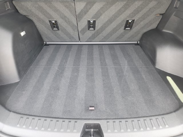 Used 2026 Chevrolet Equinox LT w/ Convenience Package II FWD image 29