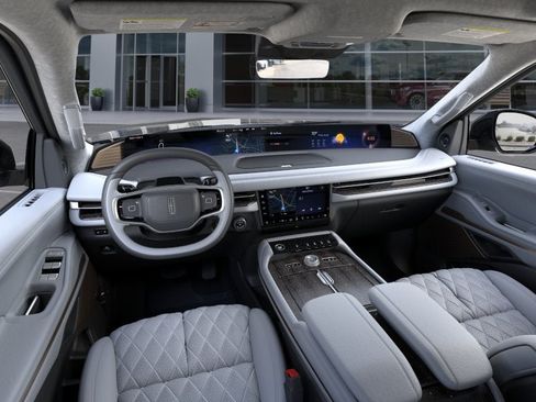 New 2026 Lincoln Navigator L Black Label AWD/4WD image 9