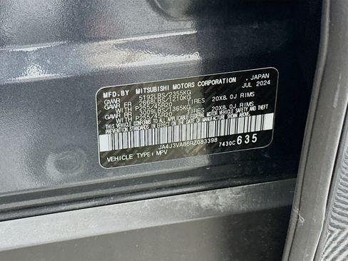 Used 2024 Mitsubishi Outlander SE FWD image 12