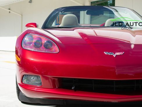 Used 2008 Chevrolet Corvette Convertible w/ Preferred Equipment Group RWD image 33
