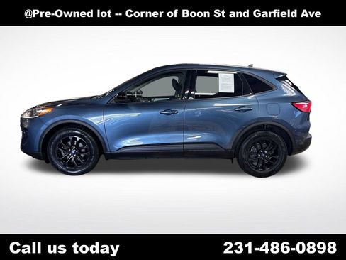 Used 2020 Ford Escape SE Sport FWD image 2