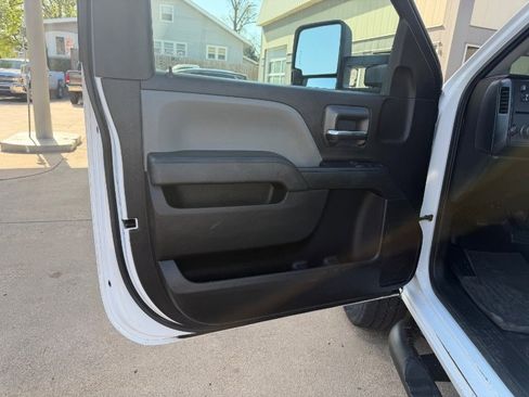 Used 2016 Chevrolet Silverado 3500 W/T w/ WT Fleet Convenience Package AWD/4WD image 7