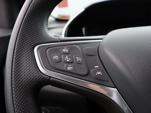 Used 2022 Chevrolet Equinox LS image 25