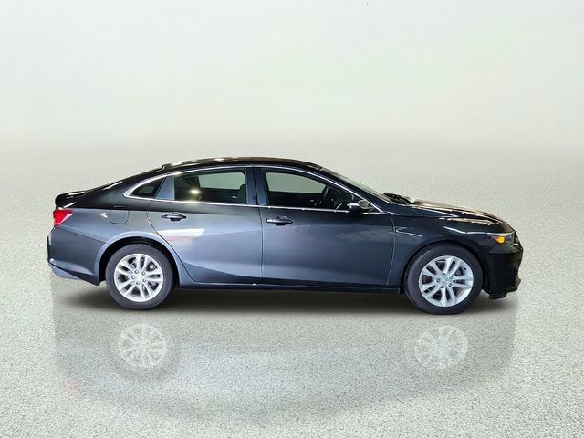 Used 2018 Chevrolet Malibu LT FWD image 2