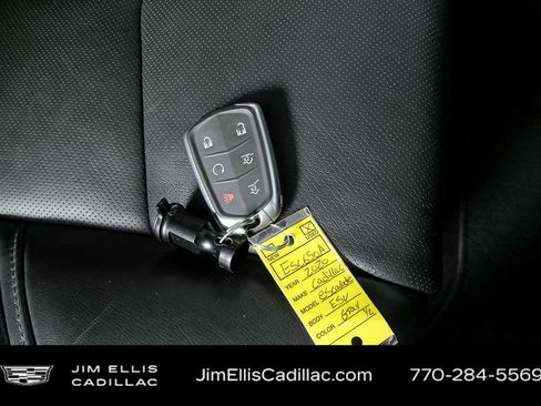 Used 2020 Cadillac Escalade ESV Platinum image 26