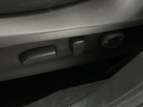 Used 2019 Subaru Forester Limited w/ Popular Package #3 image 21