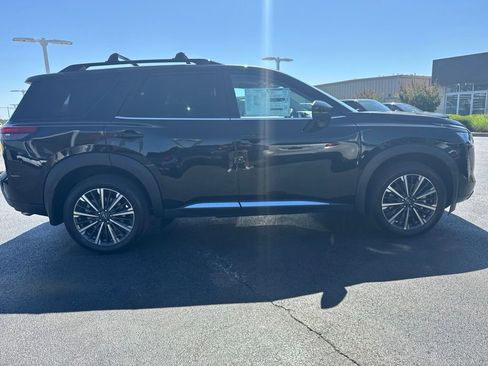 New 2026 Nissan Pathfinder Platinum AWD/4WD image 6
