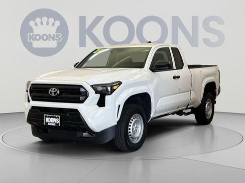 Used 2024 Toyota Tacoma SR RWD image 4