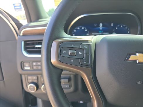 Used 2024 Chevrolet Tahoe High Country w/ Advanced Technology Package AWD/4WD image 32
