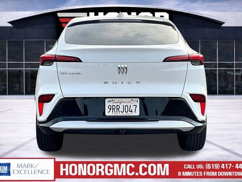 Used 2025 Buick Envista Sport Touring image 5