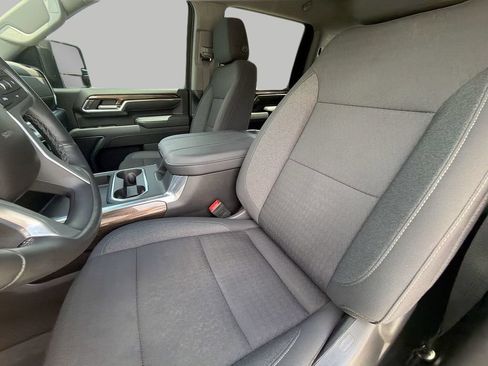Used 2025 Chevrolet Silverado 2500 LT w/ Trail Boss Package AWD/4WD image 16