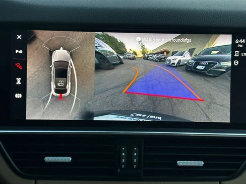 Used 2022 Porsche Cayenne Coupe image 58