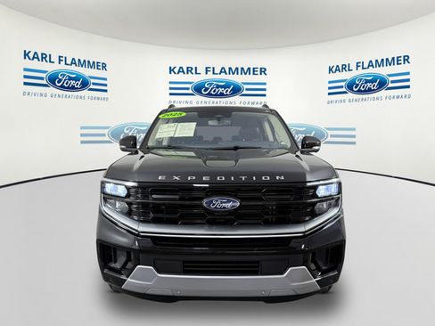 Certified 2025 Ford Expedition Platinum AWD/4WD image 6