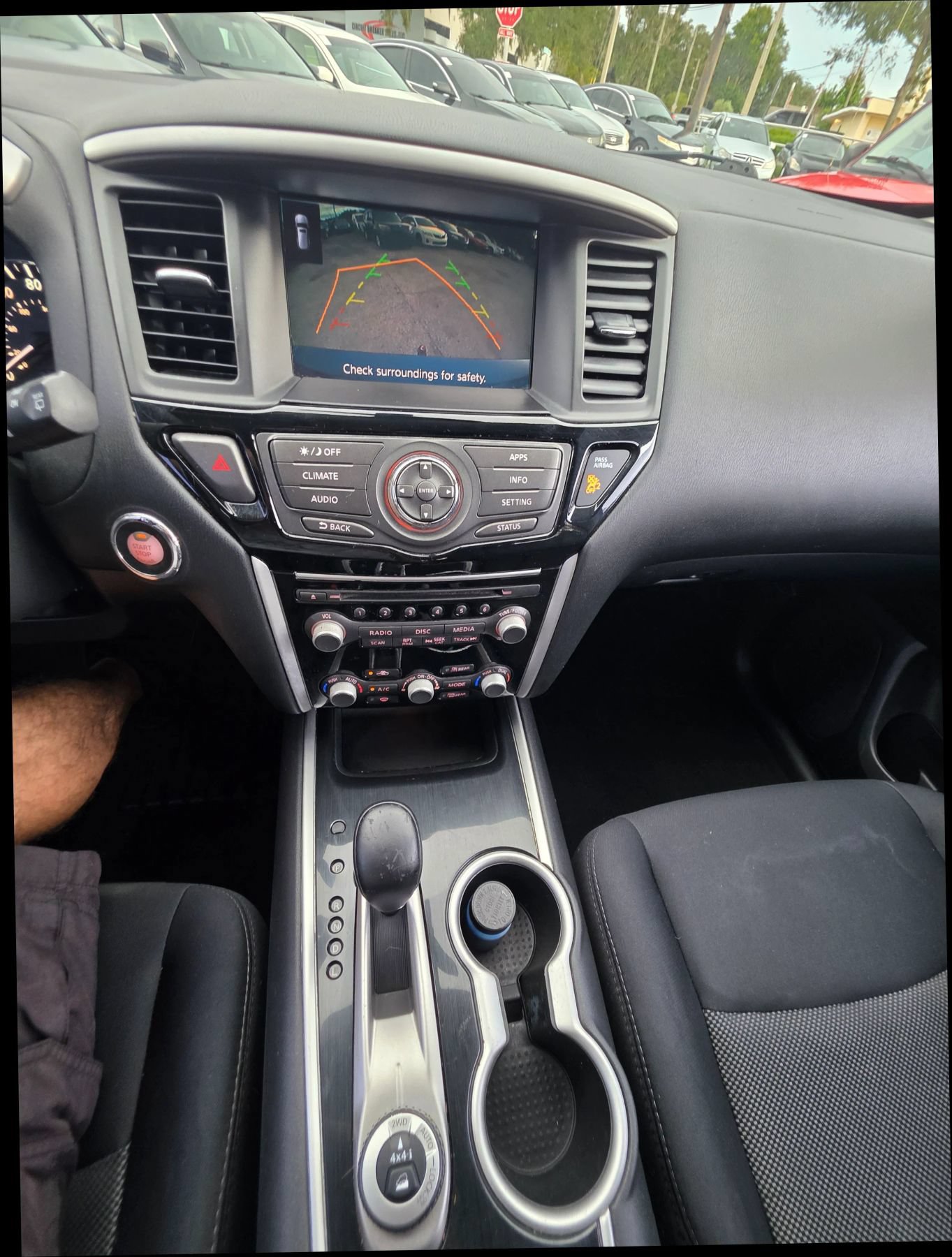 Used 2018 Nissan Pathfinder SV AWD/4WD image 26