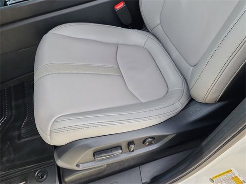 Used 2024 Honda Pilot EX-L image 12