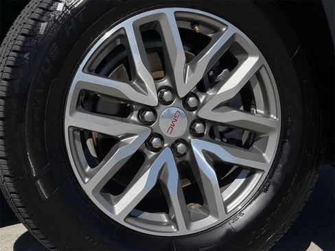 Used 2018 GMC Acadia SLE w/ Driver Alert Package I image 9