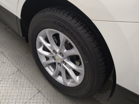 Used 2020 Chevrolet Equinox LT w/ Driver Convenience Package FWD image 31