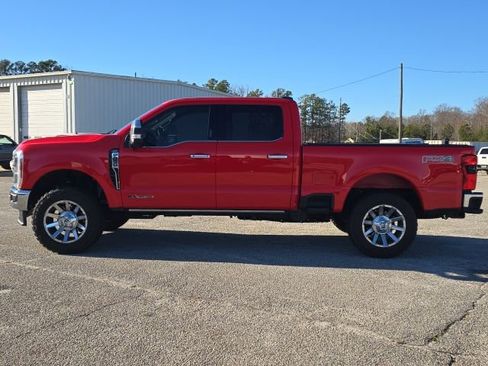 Used 2024 Ford F250 Lariat w/ Lariat Ultimate Package image 2
