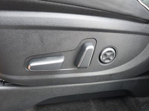 Used 2023 Hyundai Palisade SEL w/ Premium Package image 6