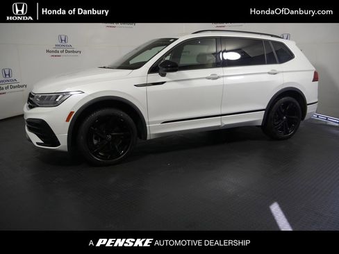 Used 2024 Volkswagen Tiguan SE R-Line AWD/4WD image 1