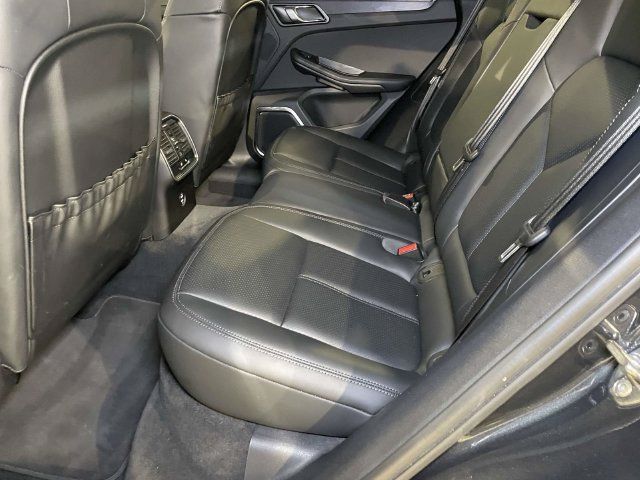 Certified 2023 Porsche Macan GTS AWD/4WD image 18