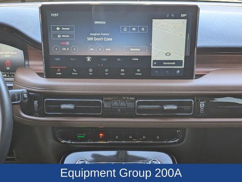 Used 2023 Lincoln Nautilus Reserve w/ Monochromatic Package image 18