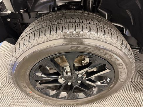 Used 2022 Jeep Gladiator Overland AWD/4WD image 33
