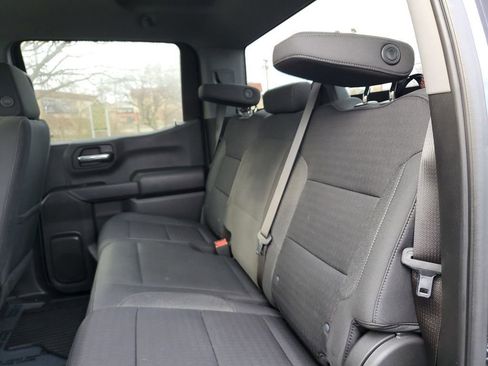 Used 2023 Chevrolet Silverado 1500 Custom image 9