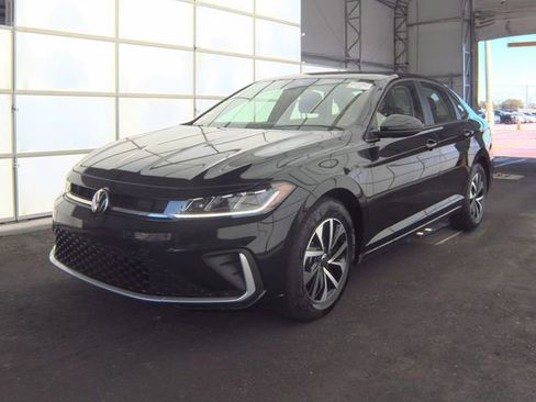 Used 2025 Volkswagen Jetta S FWD image 2