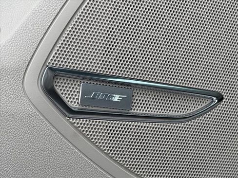 Used 2021 Buick Envision Essence w/ Technology Package I image 16