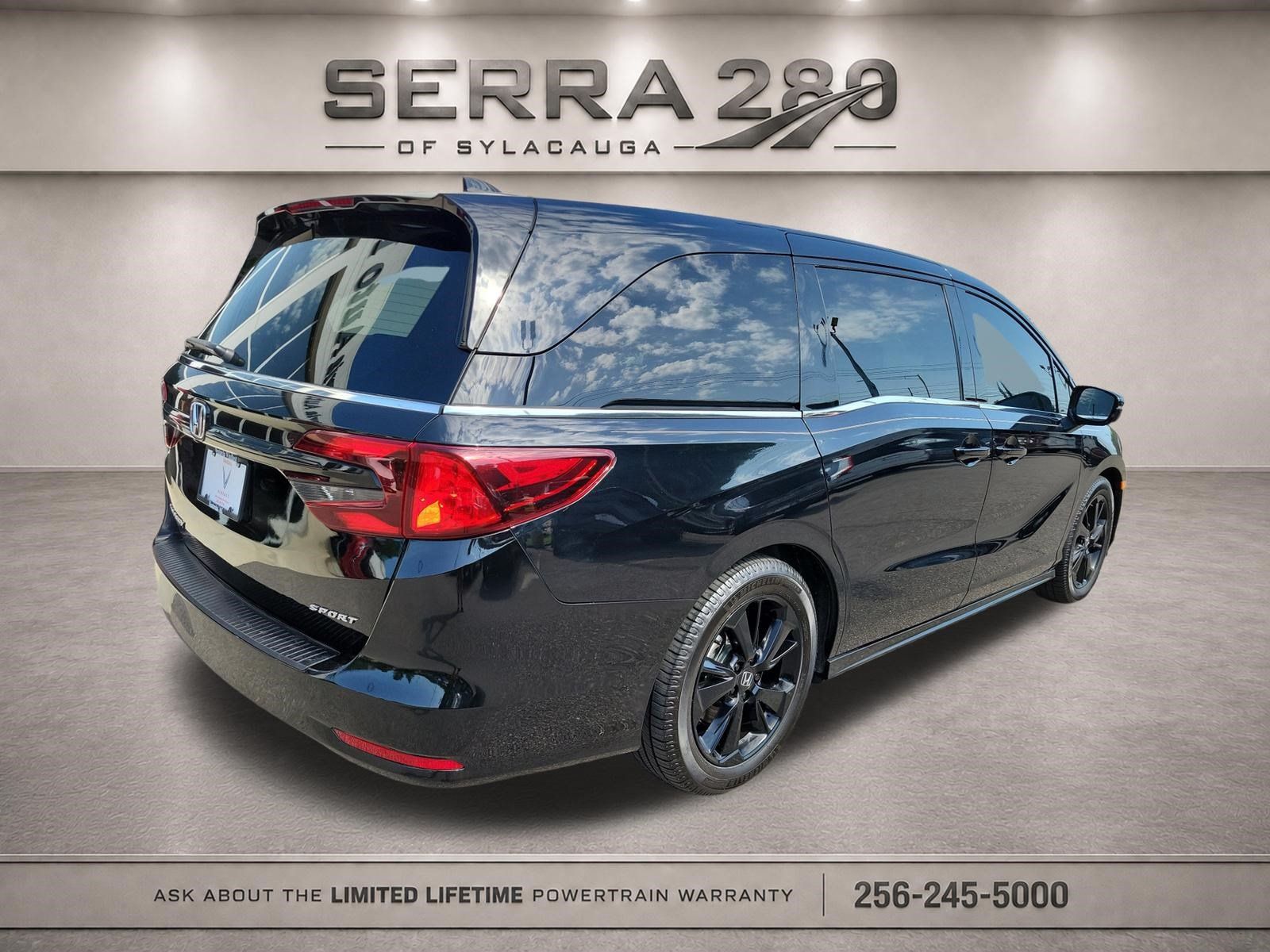 Used 2023 Honda Odyssey Sport image 5
