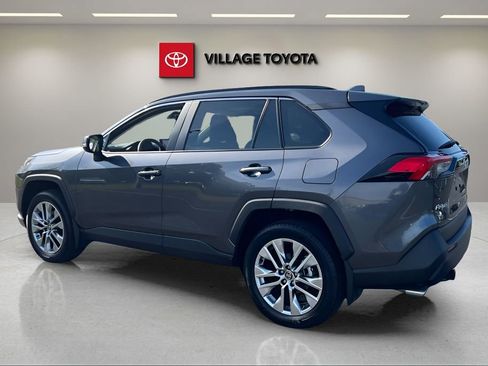 Used 2024 Toyota RAV4 XLE Premium image 3