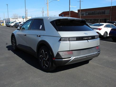 New 2024 Hyundai Ioniq 5 SEL image 5
