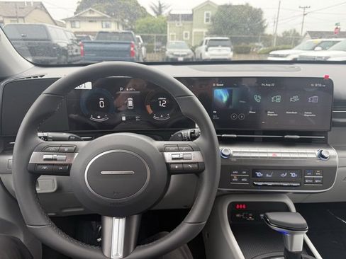 Used 2025 Hyundai Kona SEL image 15