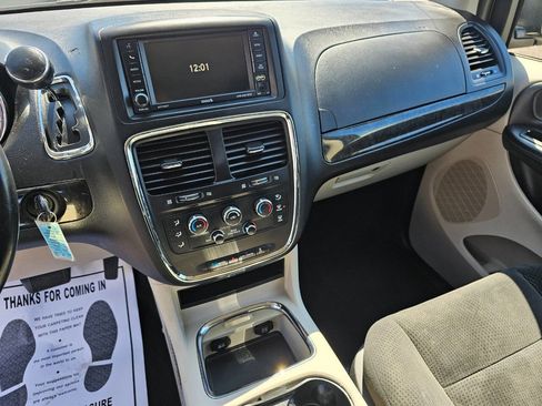 Used 2016 Dodge Grand Caravan SXT w/ Rear Park Assist Package image 14