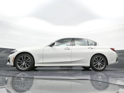 Used 2021 BMW 330i xDrive Sedan w/ Driving Assistance Package AWD/4WD image 24