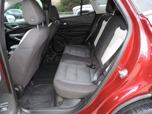 Certified 2024 Chevrolet Trax LS FWD image 15