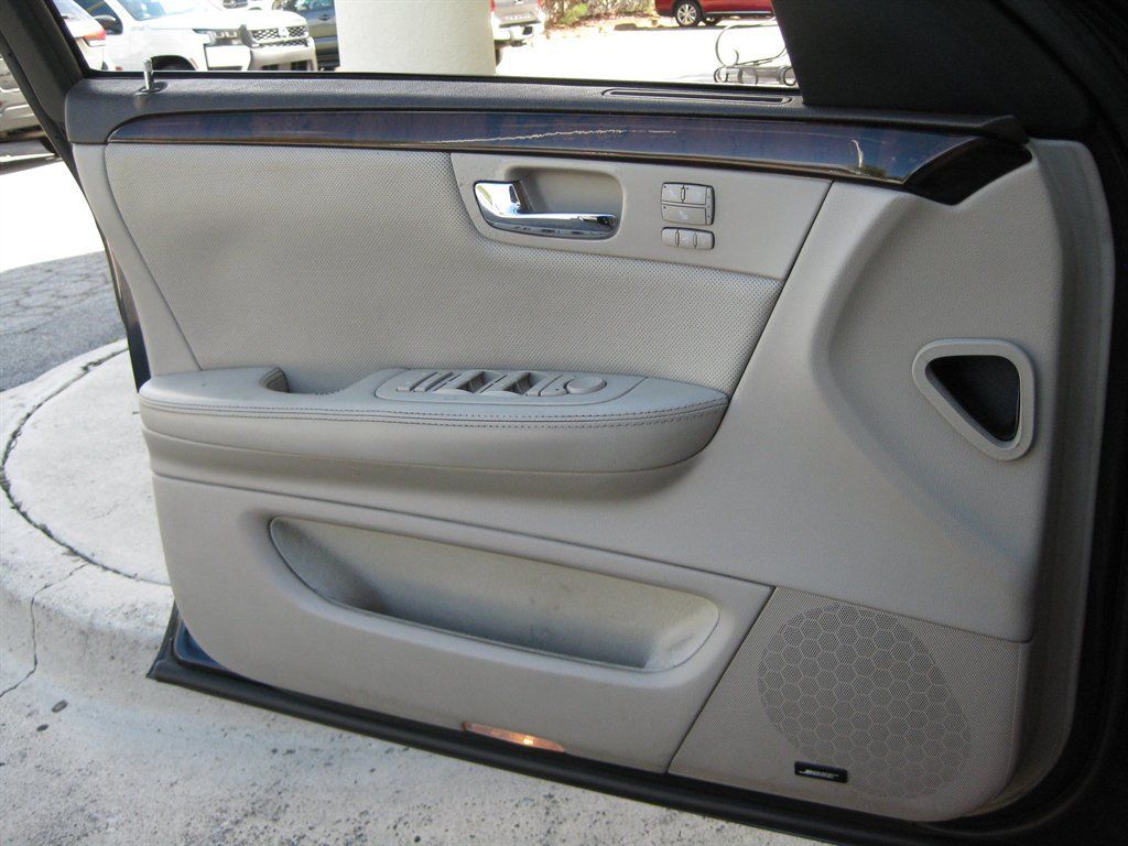 Used 2007 Cadillac DTS Luxury II FWD image 11