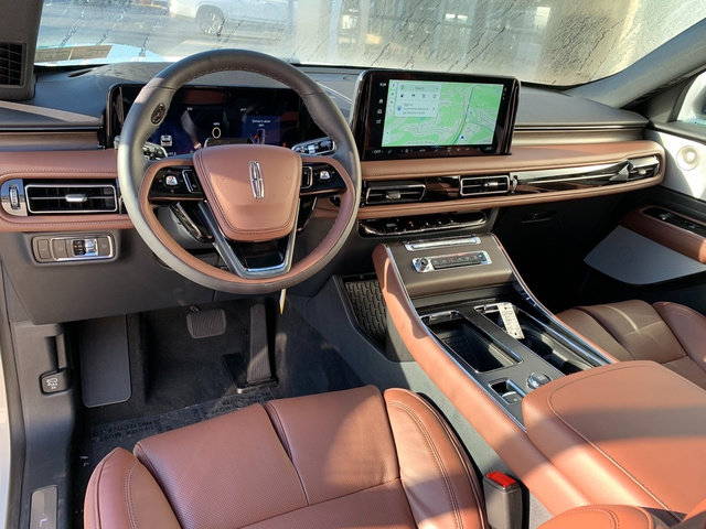 New 2027 Lincoln Aviator Reserve AWD/4WD image 17