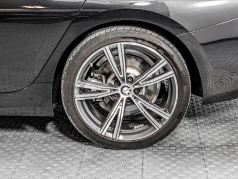 Used 2019 BMW 330i Sedan w/ Premium Package image 34